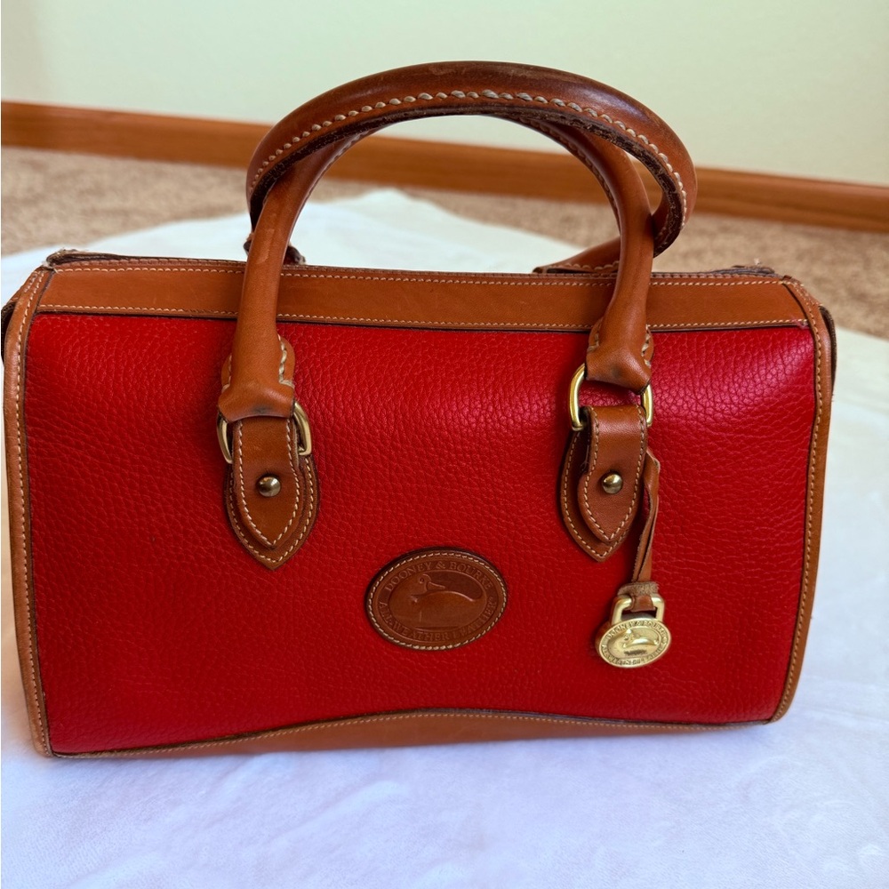 Authentic Vintage Dooney & Bourke Red and Tan Leather Purse